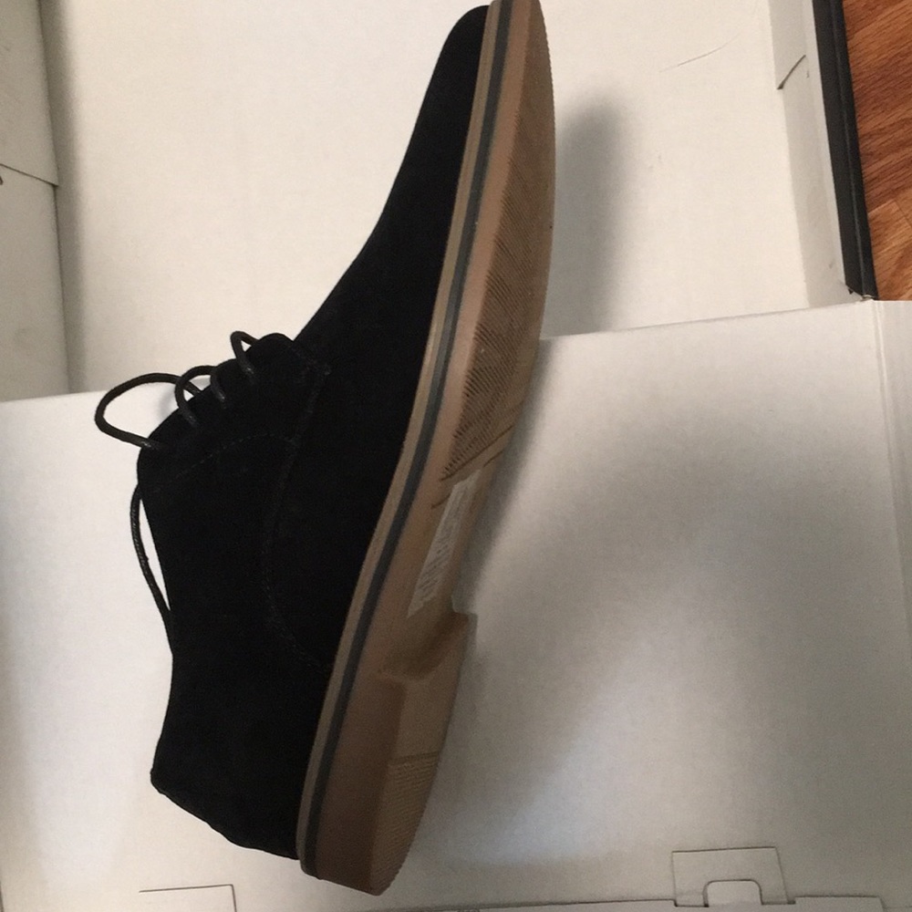 Designer shoes - Picture 3 of 4
